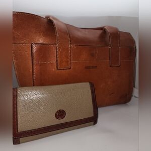 Dooney And Bourke Vintage Alto Executive Cognac Tote And Wallet